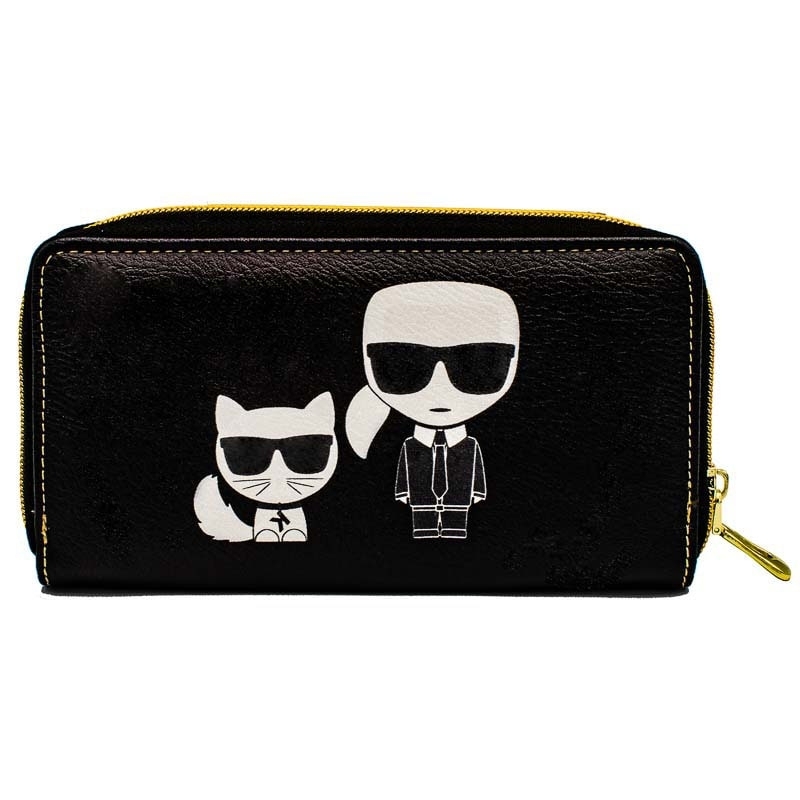 lagerfeld with his cat wallet